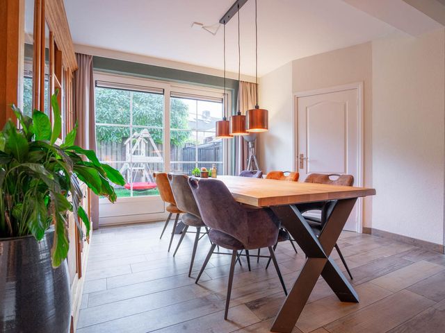 Duinroosstraat 4, Bakel