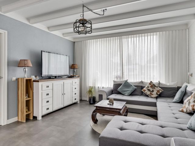 Leeuwebekstraat 54, Ospel