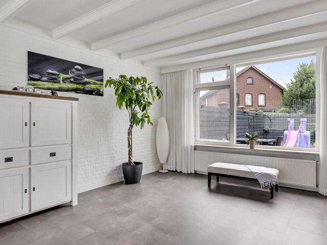 Leeuwebekstraat 54, Ospel