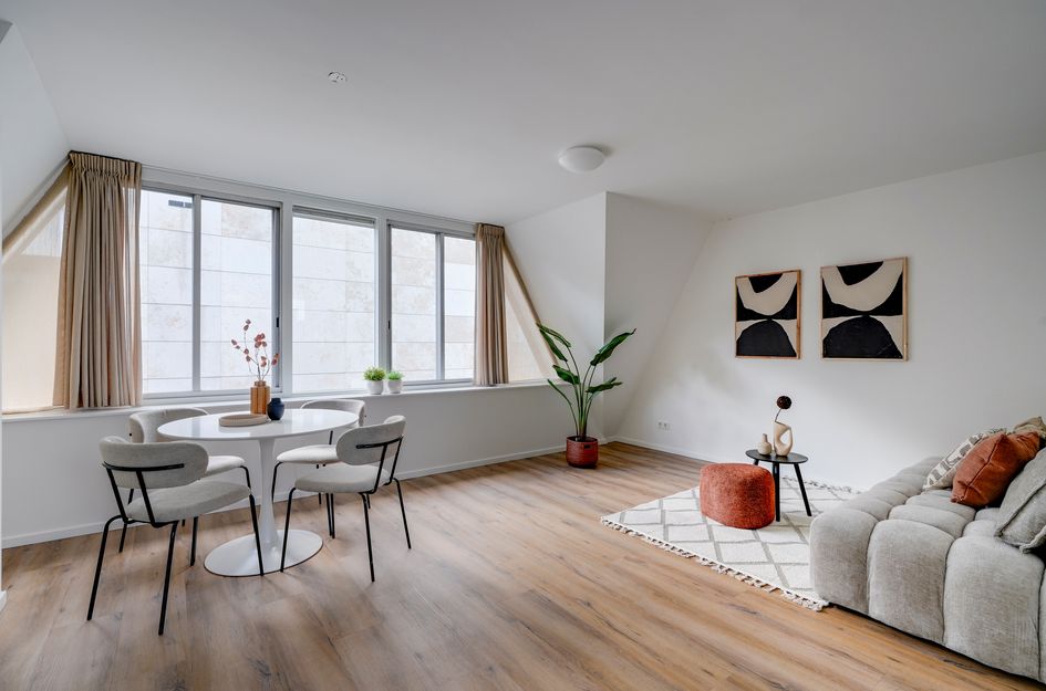 Achter Clarenburg 53