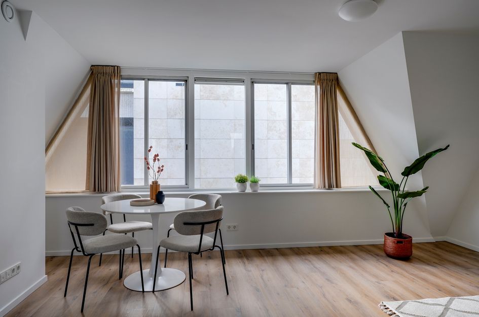 Achter Clarenburg 53