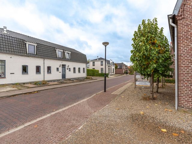 Spoorstraat 58, Vierlingsbeek