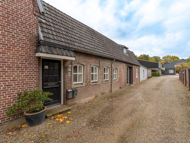 Spoorstraat 58, Vierlingsbeek