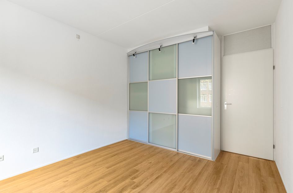 Louise Henriëttestraat 2B