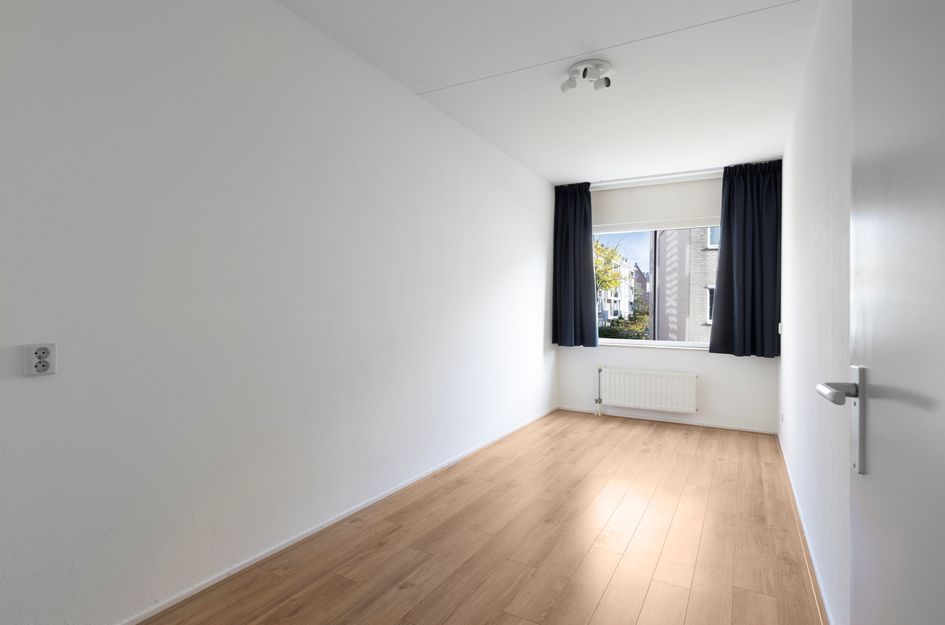 Louise Henriëttestraat 2B