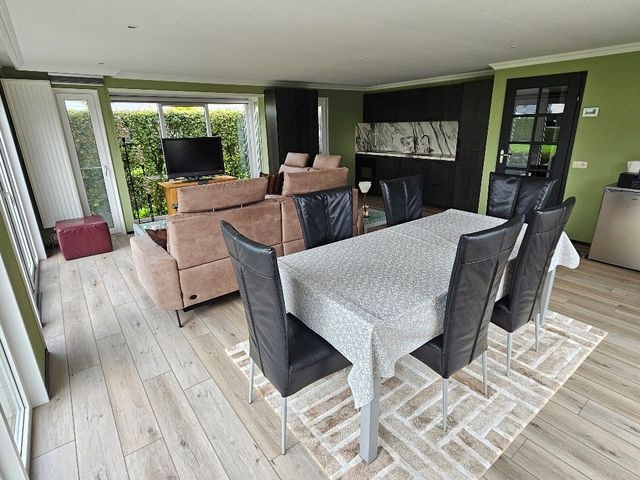 Achterzeedijk 1A42, Barendrecht