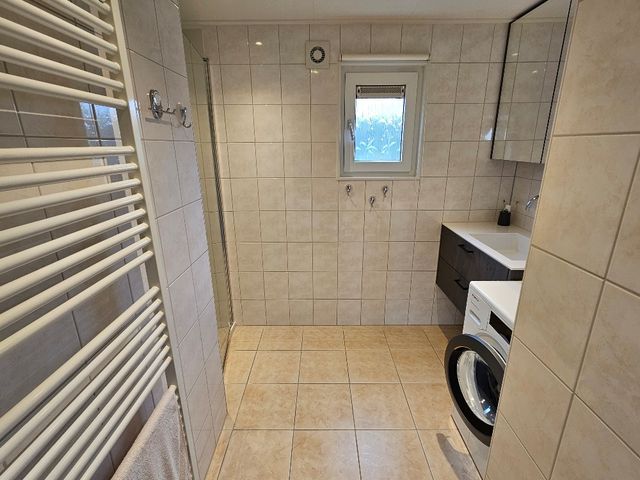 Achterzeedijk 1A42, Barendrecht