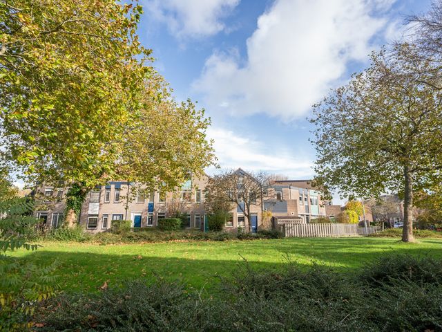 Beatrixlaan 107, Den Burg