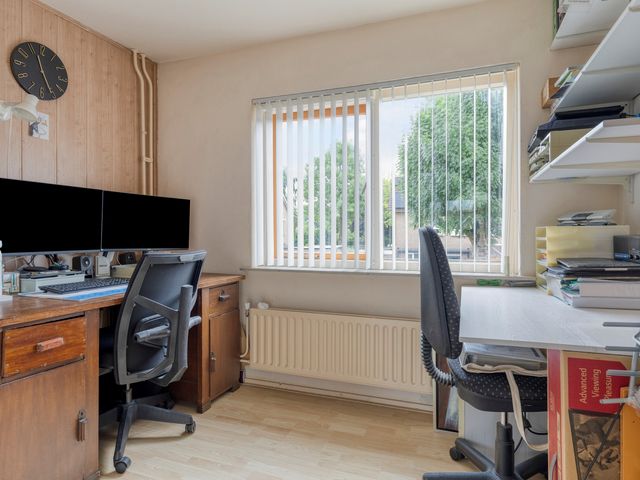 Akkerstraat 1, Genderen