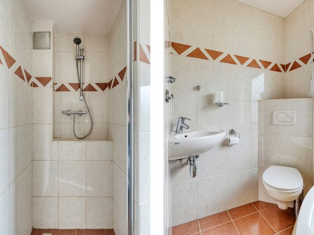 Akkerstraat 1, Genderen