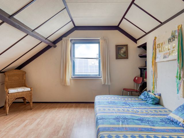 Akkerstraat 1, Genderen