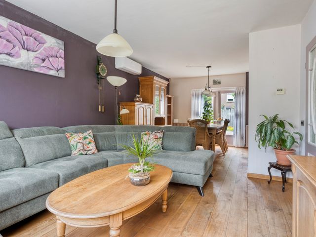 Akkerstraat 1, Genderen