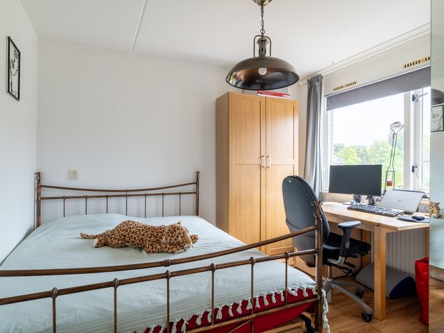 Van Hogendorpstraat 13, Almkerk