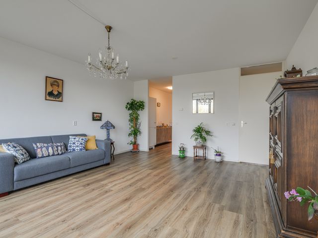 Ommedijk 64, Leiderdorp