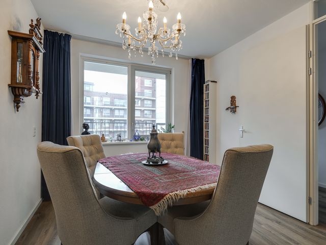 Ommedijk 64, Leiderdorp