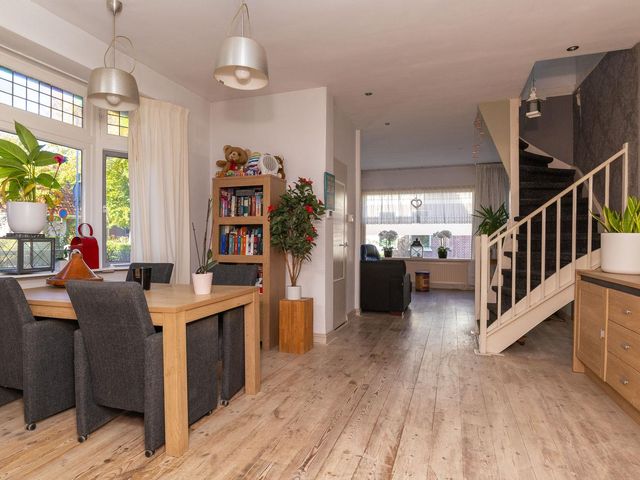 Hoofdstraat 198, Bovenkarspel