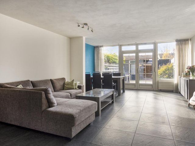 Ooievaarshorst 6, Grave