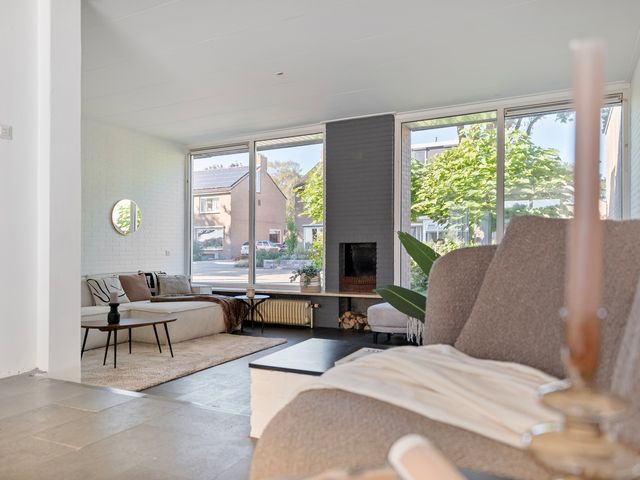 Meteoorplein 6, Hardenberg