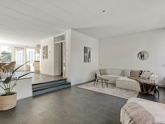 Meteoorplein 6, Hardenberg