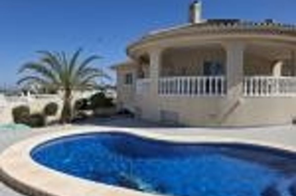 Calle Sierra de Alcaraz 42  