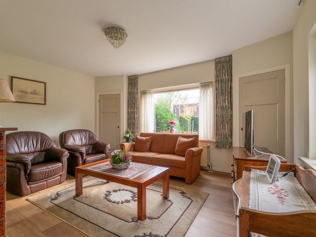 Laauwikstraat 75, Lent