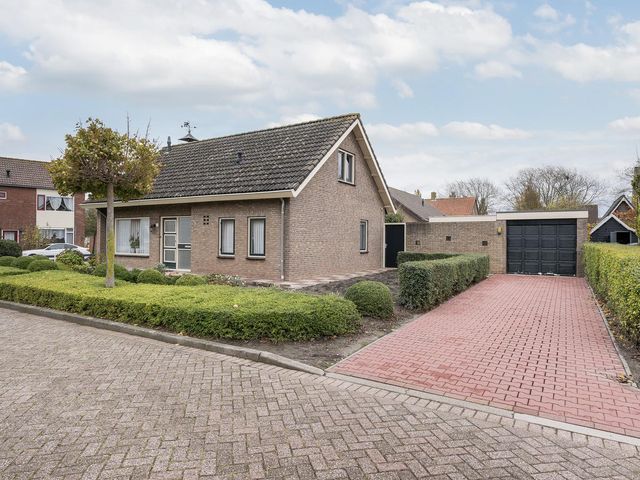 Beatrixlaan 13, Scherpenisse