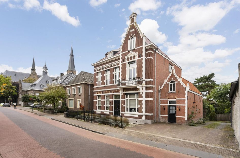 Raadhuisstraat 6