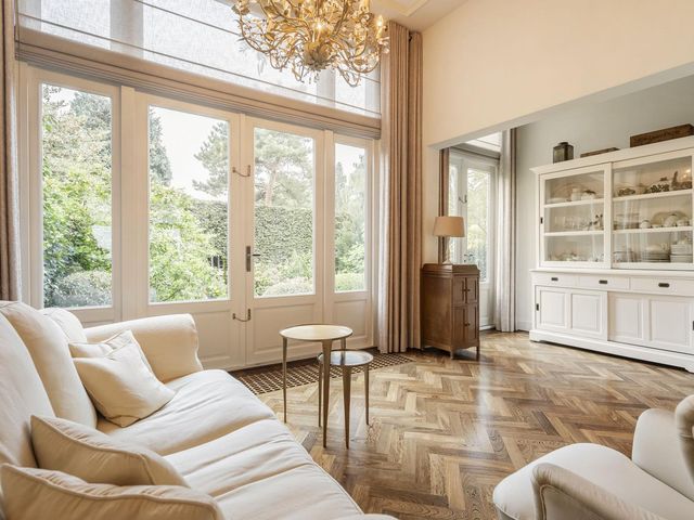 Raadhuisstraat 6, Terheijden