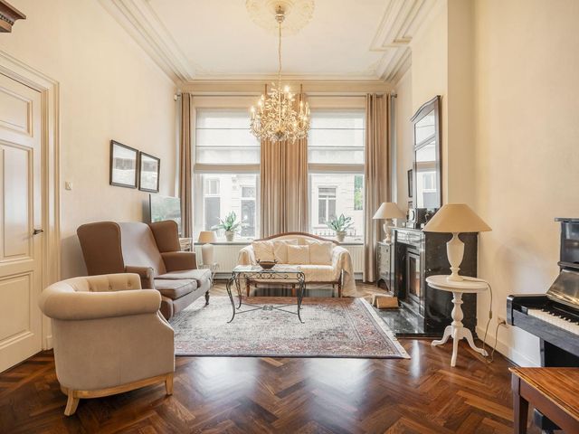 Raadhuisstraat 6, Terheijden