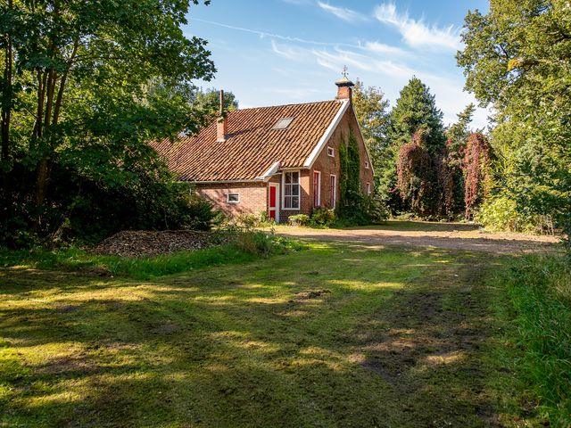 Dorpsstraat 6, Vriescheloo