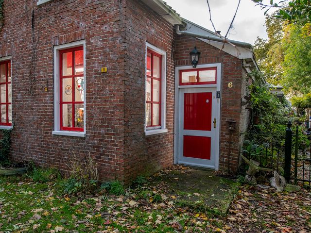 Dorpsstraat 6, Vriescheloo