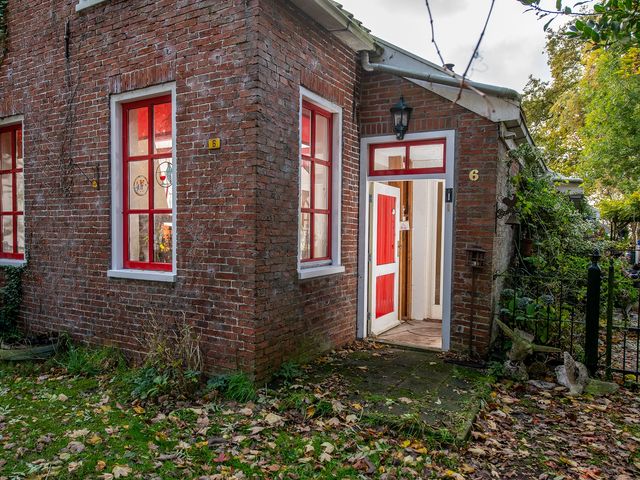 Dorpsstraat 6, Vriescheloo