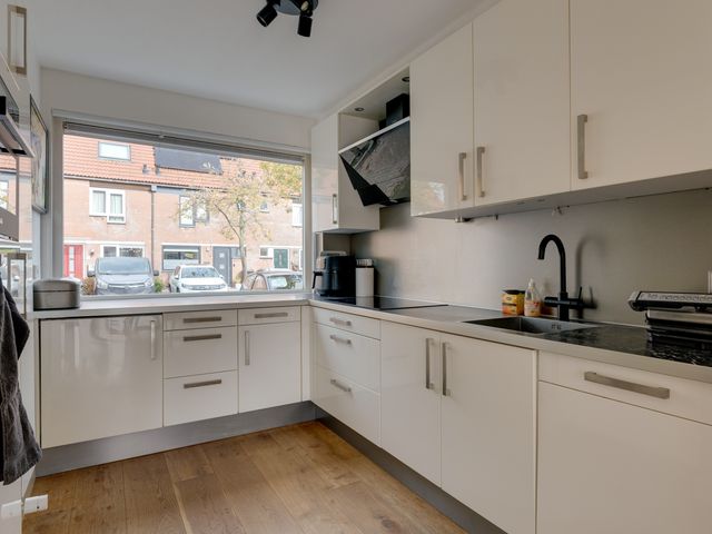 Dovenetelstraat 5, Purmerend