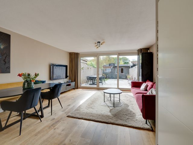 Dovenetelstraat 5, Purmerend