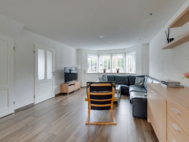 Jacques Bloemhof 60, Hoorn