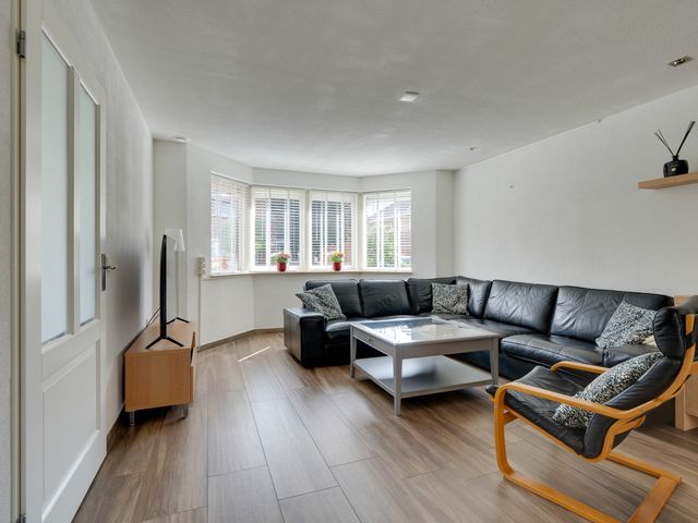 Jacques Bloemhof 60, Hoorn