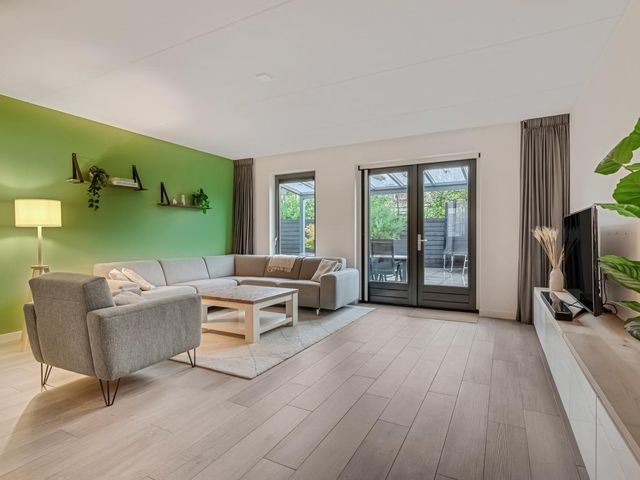 Tribunusallee 22, Huissen