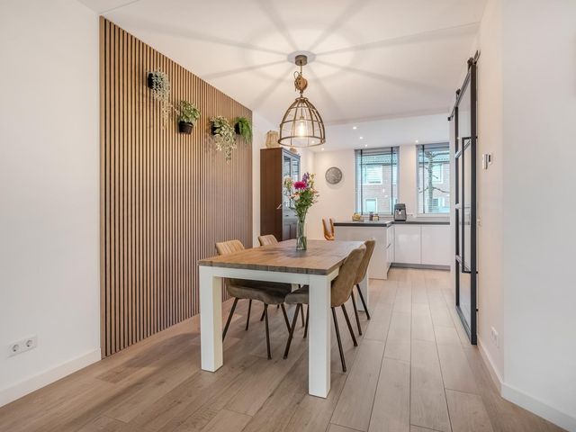 Tribunusallee 22, Huissen