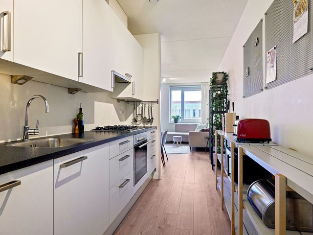 Tugelaweg 32K, Amsterdam