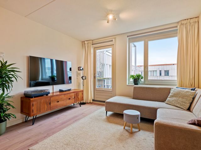 Tugelaweg 32K, Amsterdam