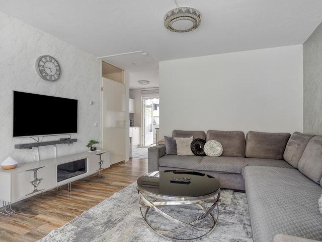 J. Calsstraat 4, Amsterdam