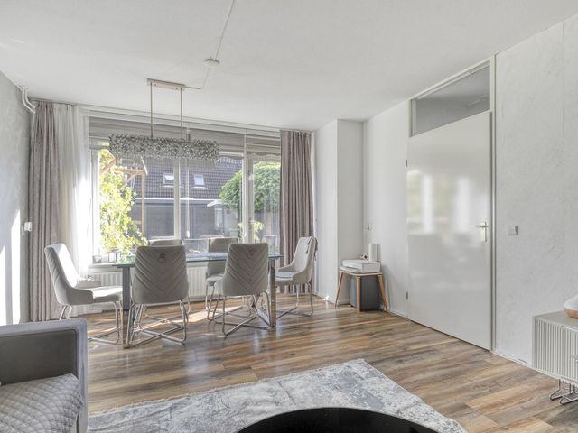 J. Calsstraat 4, Amsterdam