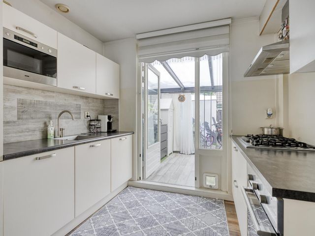 J. Calsstraat 4, Amsterdam