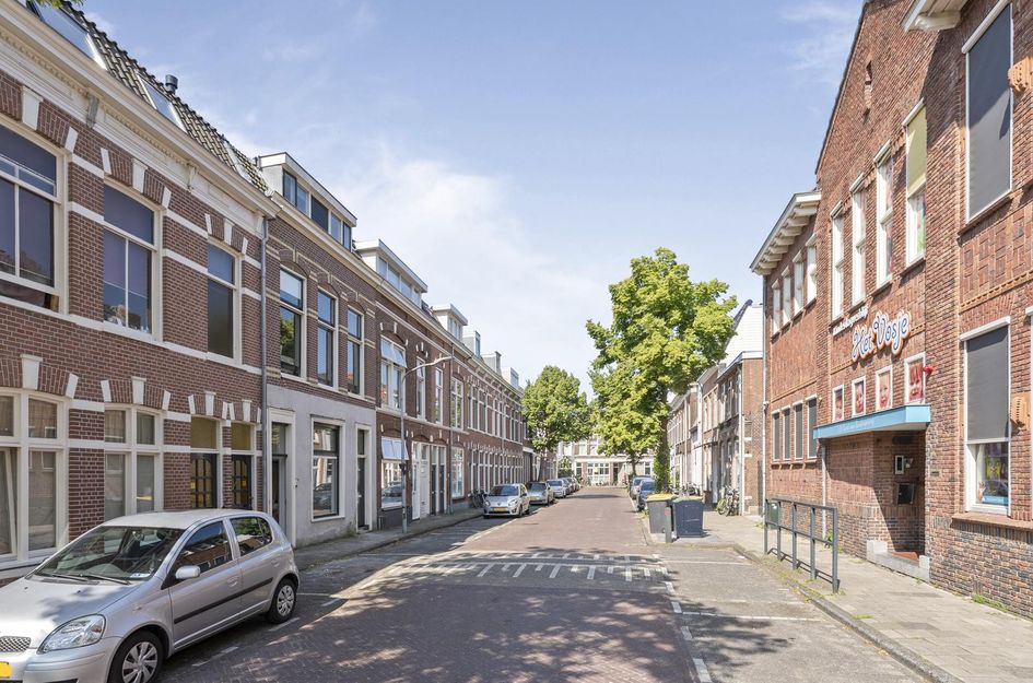 Linschotenstraat 4A