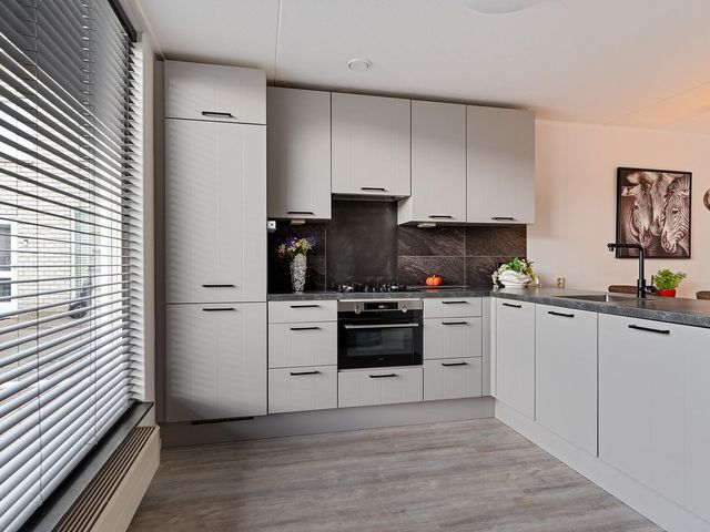 Catharina van Renneshof 14, Uithoorn