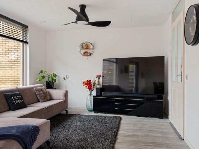 Catharina van Renneshof 14, Uithoorn