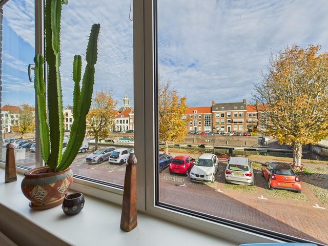 Dwarskaai 24, Middelburg