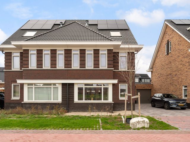 Annet Nieuwenhuijzengracht 11, Berkel En Rodenrijs