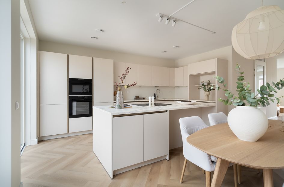 Annet Nieuwenhuijzengracht 11