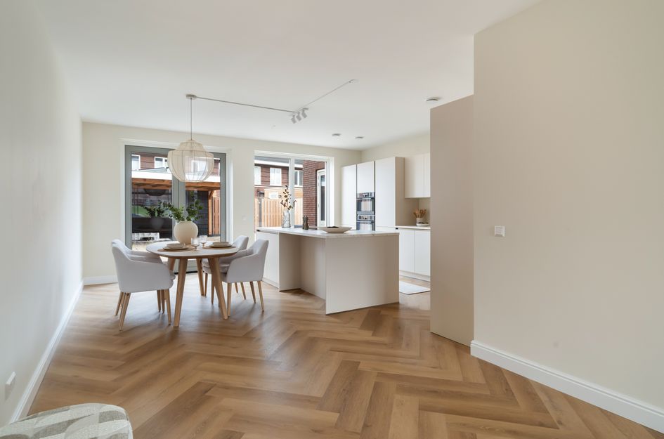 Annet Nieuwenhuijzengracht 11